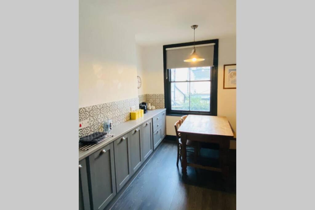 Beautiful First Floor Apartment In St Leonards Luaran gambar